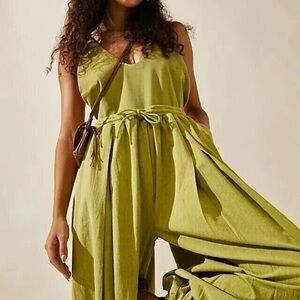 Women’s Olive Green Wide-Leg Jumpsuit